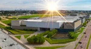 Jockey Plaza Shopping celebra 7 anos com 10% de crescimento em vendas,prêmios nacionais, grandes eventos e 15 novas lojas